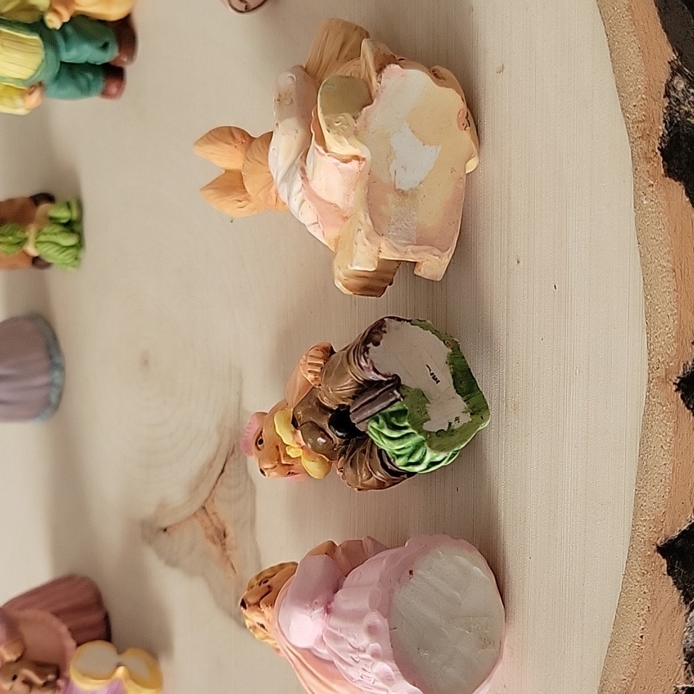 Handcrafted Rabbit Figurines Set - Multicolor - Picture 7 of 10